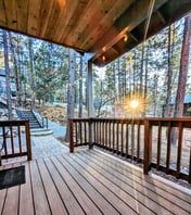 Relax & Recharge in Cozy Pinetop 2BR Retreat